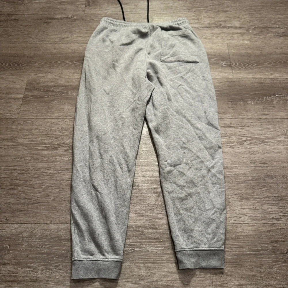 Jordan brooklyn essentials